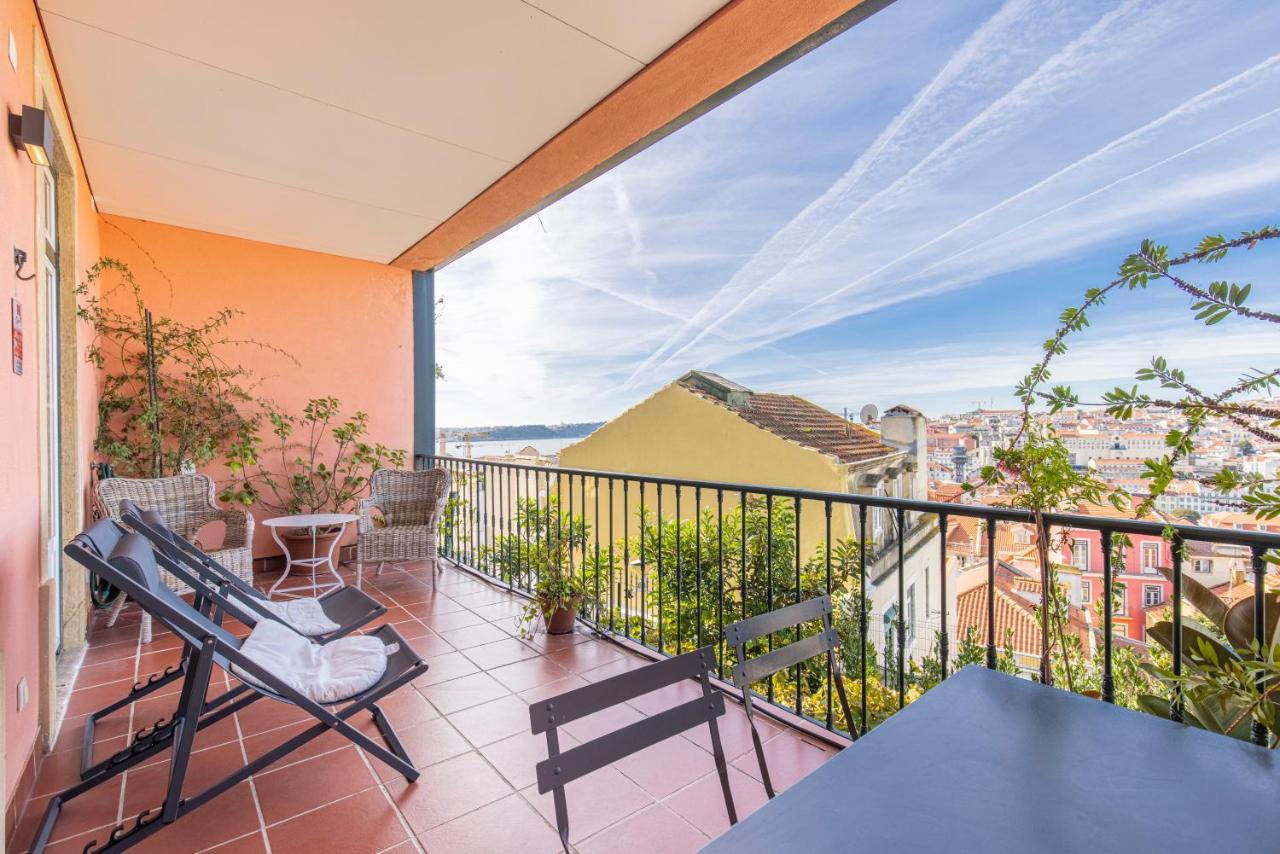 Castelo Design Aparment W/ Balcony & Super View By Lovelystay Lisabona Exterior foto